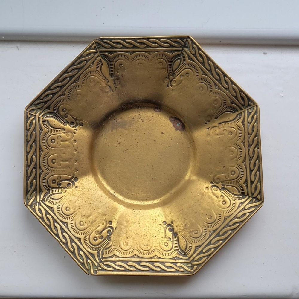 Vintage Middle Eastern Octogonal Brass Ring Dish Plate